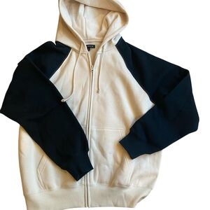 PacSun Women's Off-White Sweatshirt